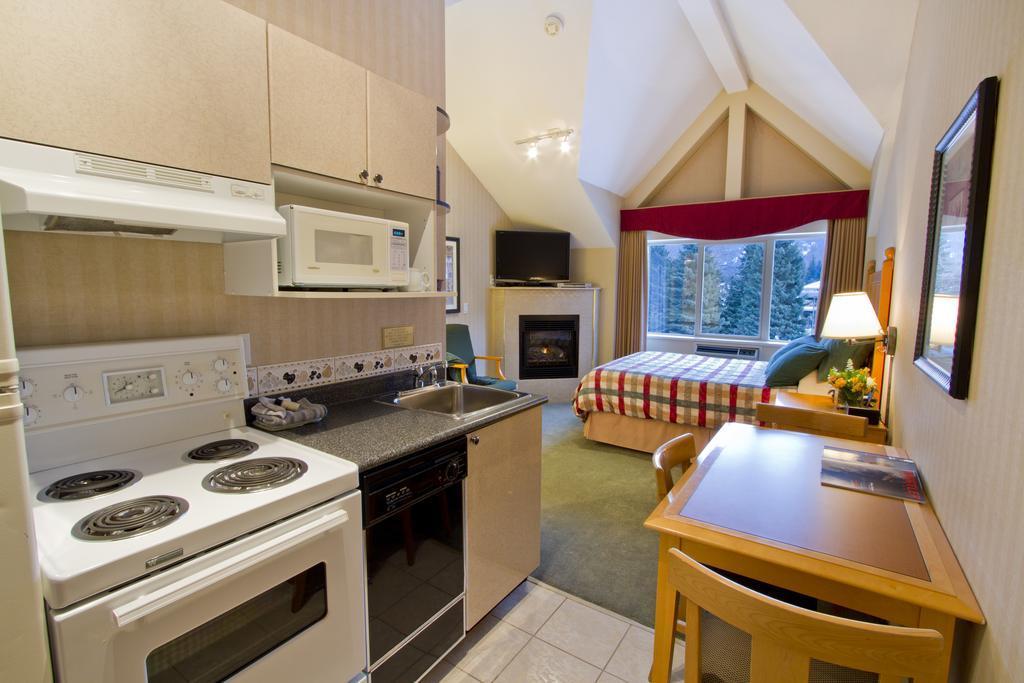 Pinnacle Hotel Whistler Dış mekan fotoğraf