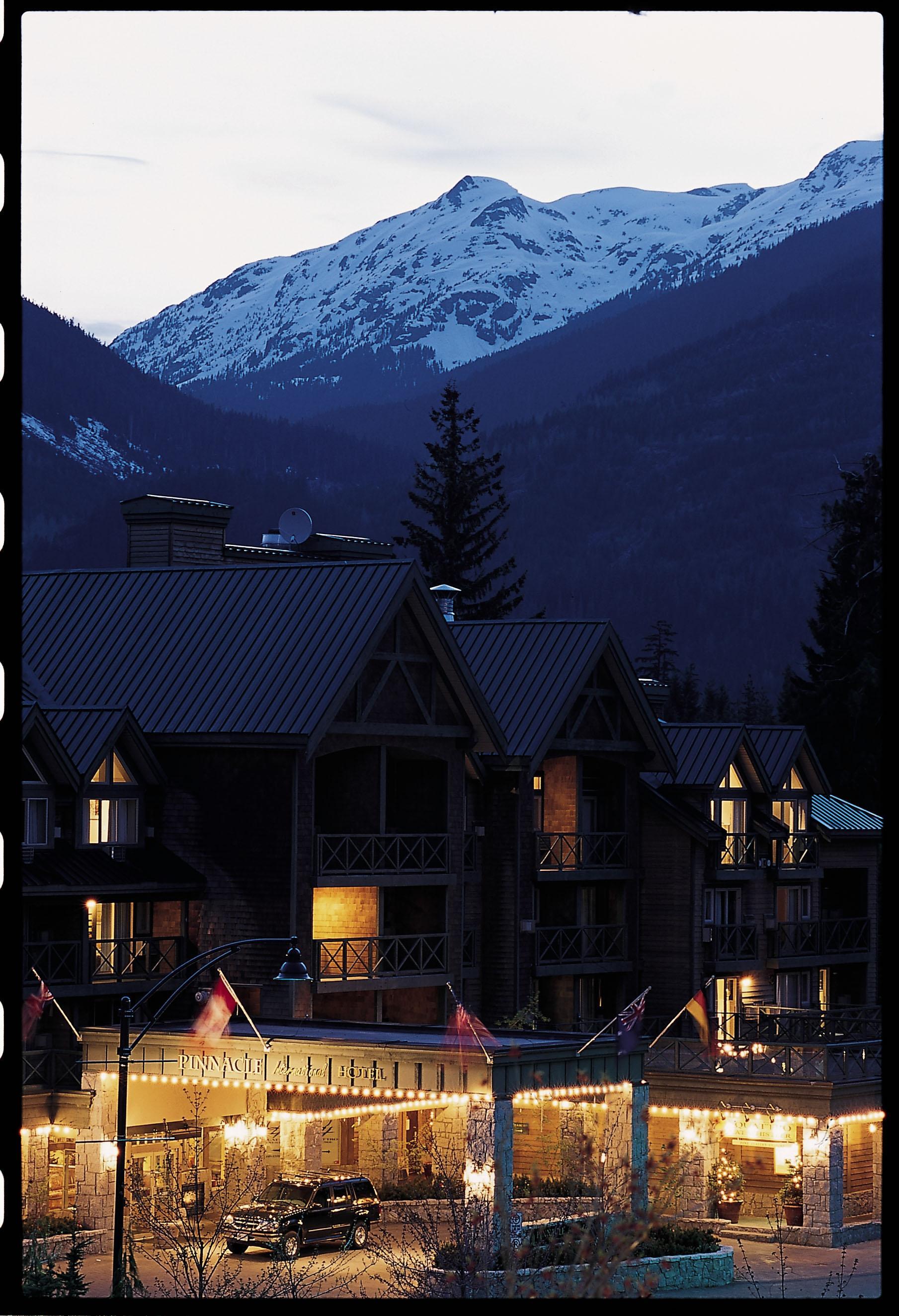 Pinnacle Hotel Whistler Dış mekan fotoğraf