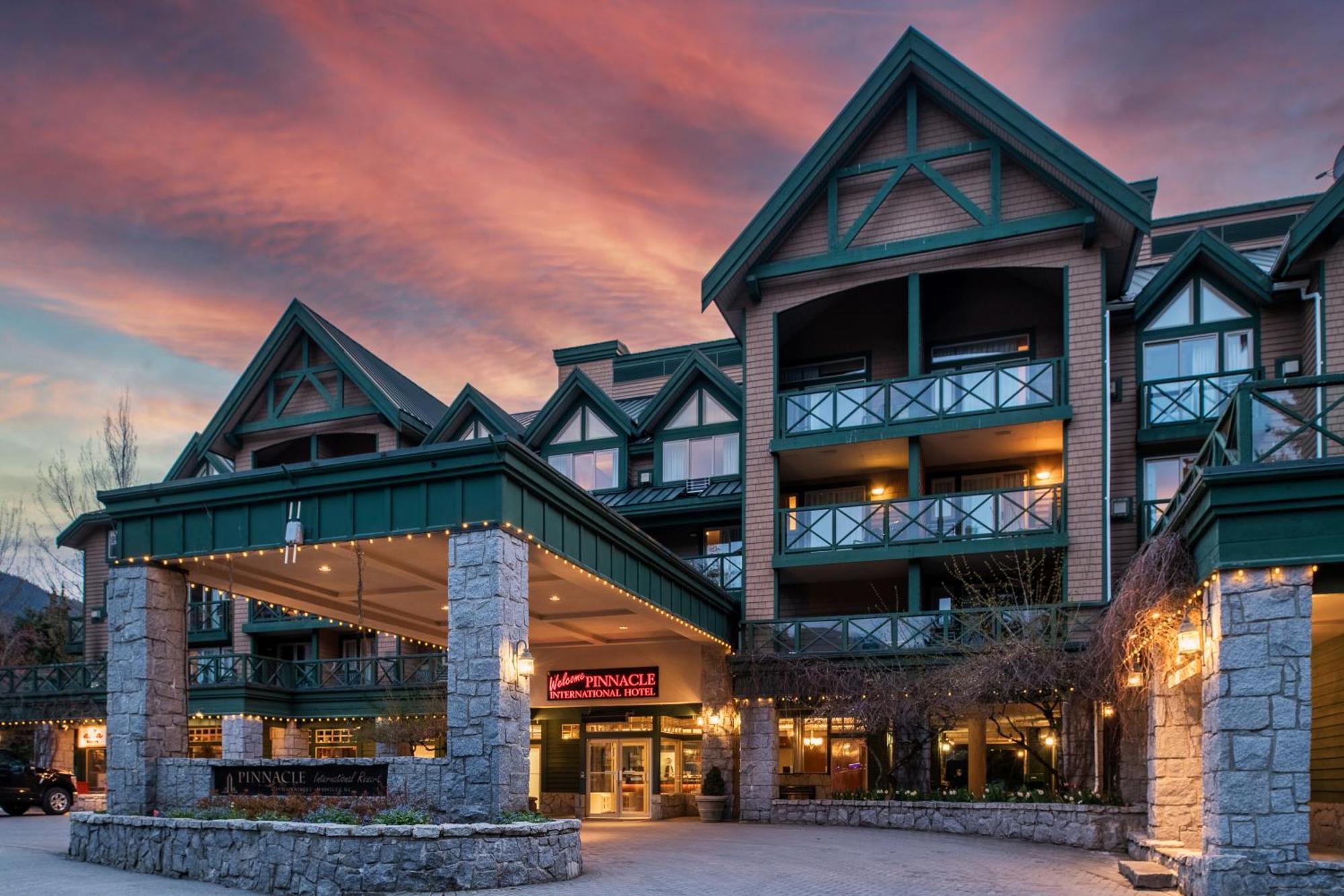Pinnacle Hotel Whistler Dış mekan fotoğraf